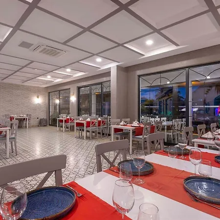 Alder Garden Hotel 4*