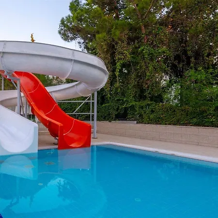 Hotel Alder Garden 4*