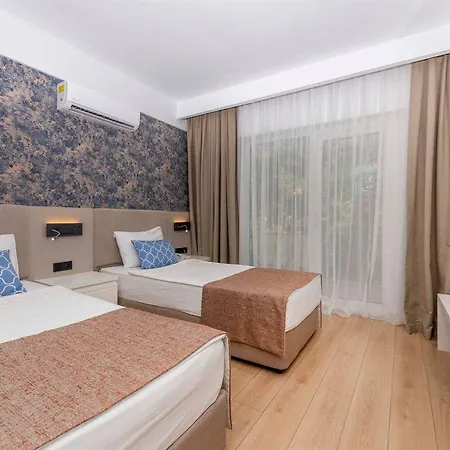 Hotel Alder Garden 4*