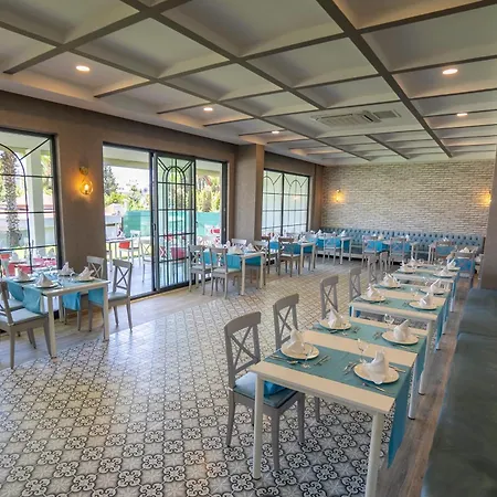 Alder Garden Hotel 4*