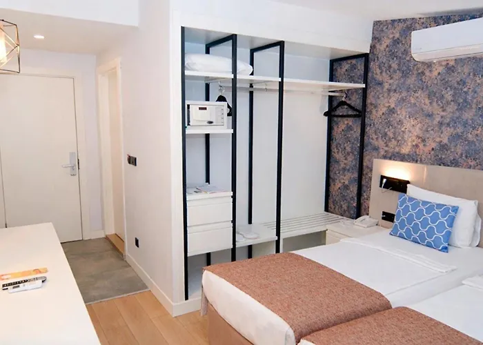 Alder Garden 4* 凯梅尔