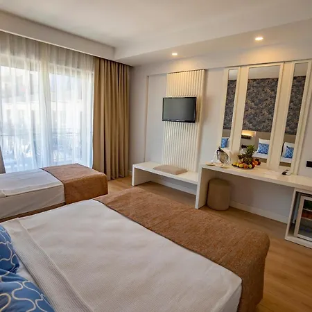 فندق Alder Garden 4*