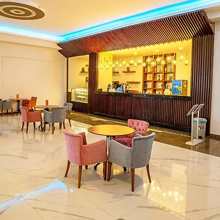 Otel Alder Garden 4*
