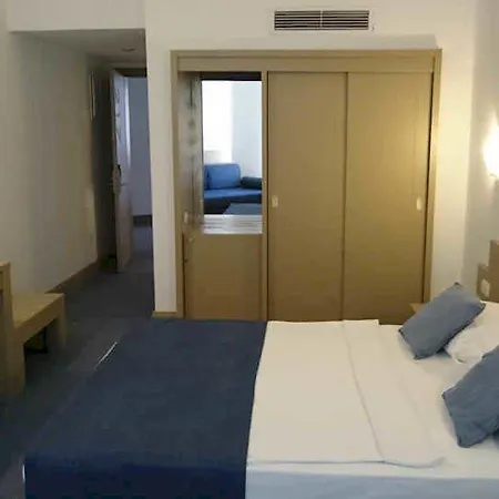 Otel Alder Garden 4*